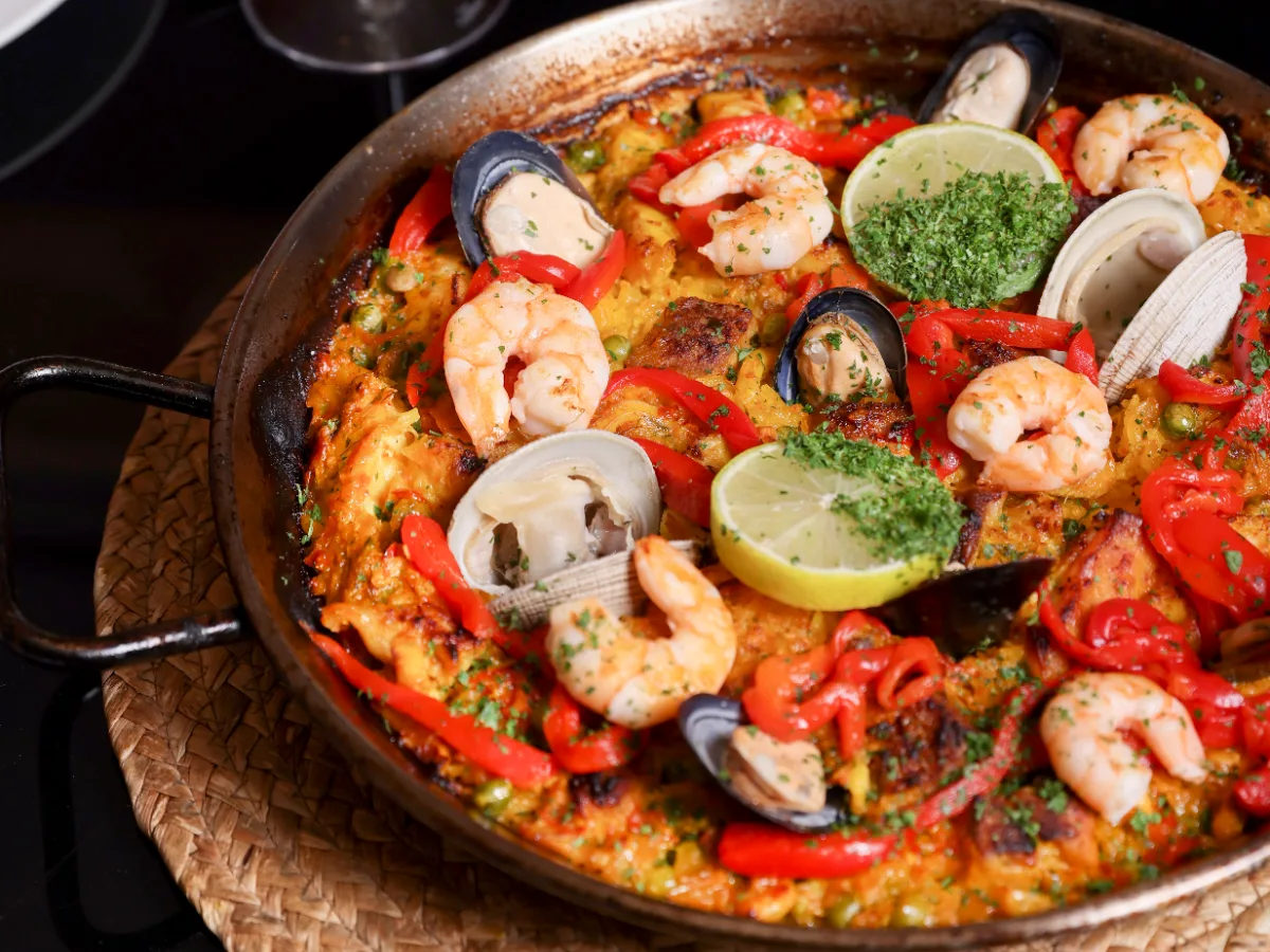 Foto de Paella o Fideua (mínimo 2 porciones, 45 min)