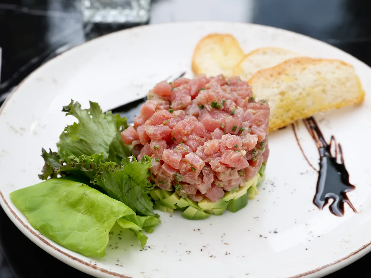 Foto de Tártaro de atún o salmón con palta